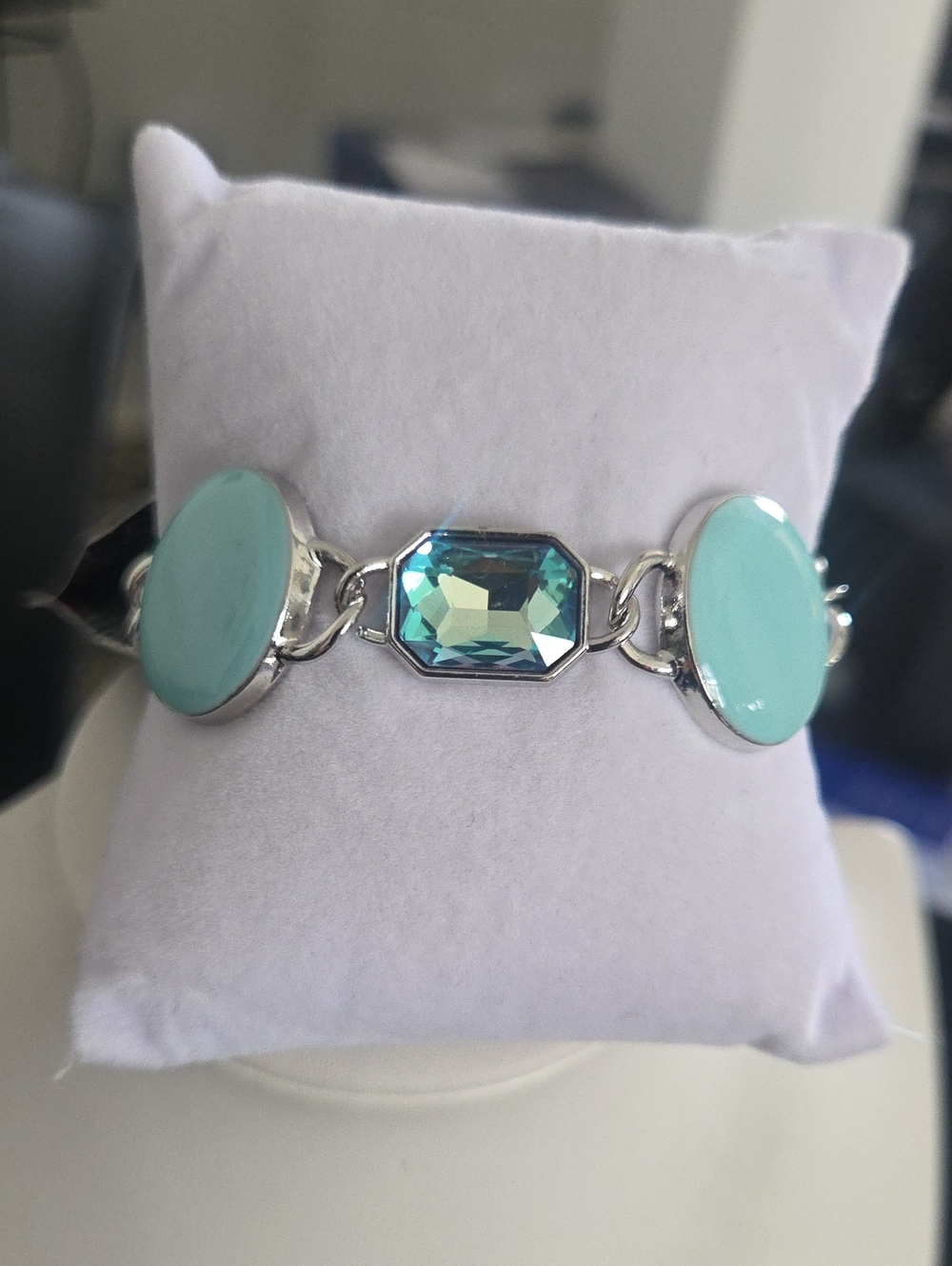 Paparazzi Dreamscape Dazzle Blue Bracelet NWT
